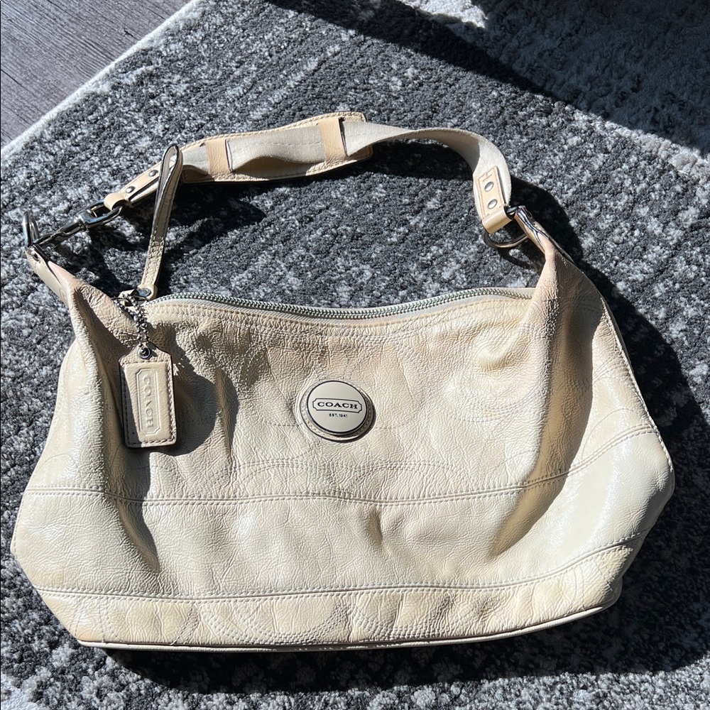 Medium size coach bag